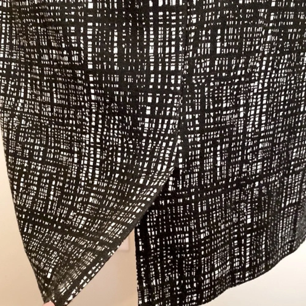Nicole Miller Black White Cross Hatch Pattern L Modern Minimalist Pencil Skirt - Picture 5 of 8